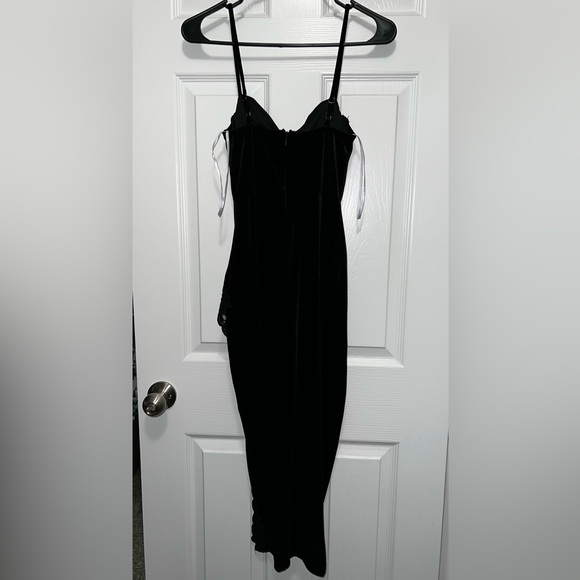🖤 LULUS Alluring Affection Black Velvet Lace Cowl Neck Midi Dress; Size XS - Picture 11 of 14